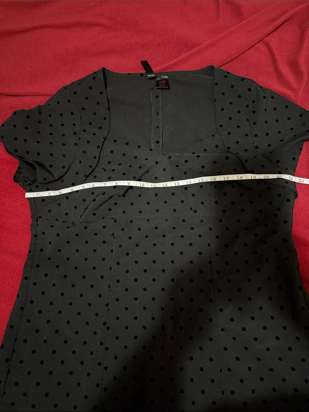 Torrid Black Polka Dot Short Sleeve Blouse - Picture 6 of 8